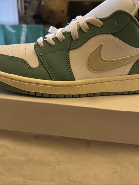 Nike Women's Low Top Sneakers in Mint Green and White